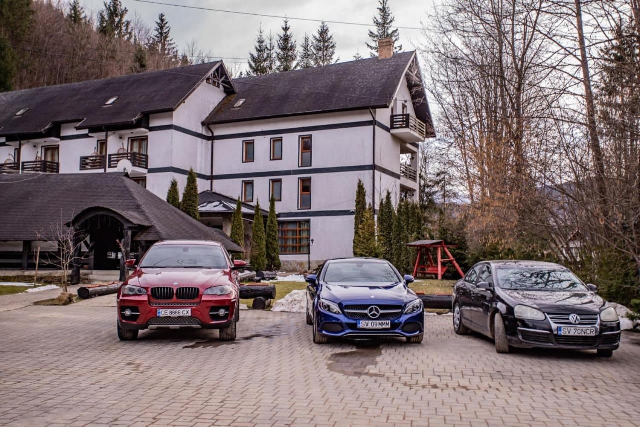 Hotel Casa Octavian Suczawica Zewnętrze zdjęcie